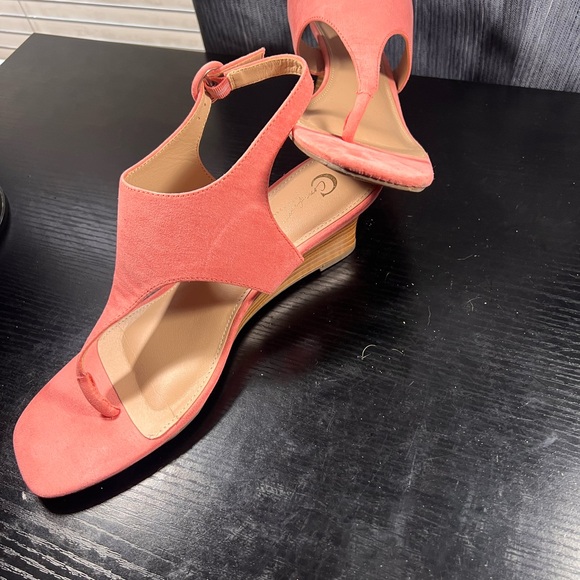 Chic Coral Sandals by Corso Como - Picture 6 of 6